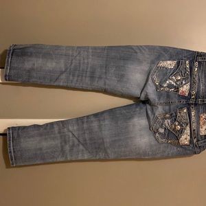 Miss Me crop jeans